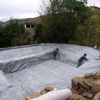 Die Folie liegt. Jetzt geht es in großen Schritten dem Ende entgegen
